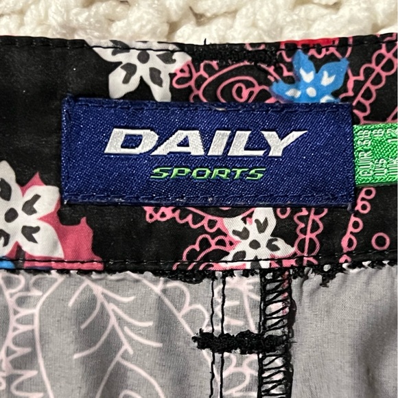 Daily Sports Black Pink Paisley Floral Golf Skirt - Picture 4 of 6